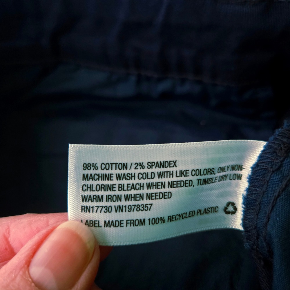 A New Day Navy‎ Blue Chino Shorts Women Size 6 Flat Front Button Fly - Picture 4 of 7